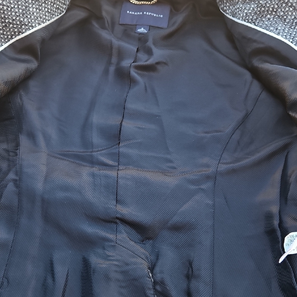 Banana Republic Black and White Textured Jacket - Picture 8 of 8